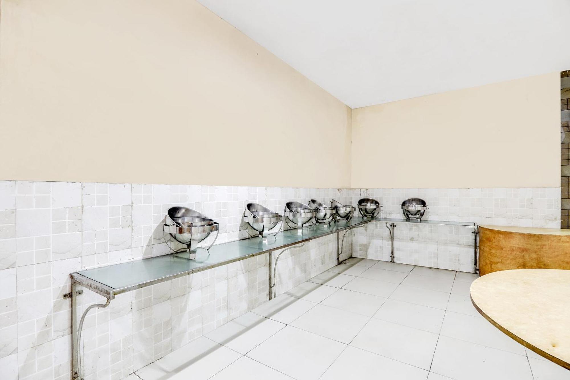 Spot On 47257 Hotel Pinky Spot Dausa Екстериор снимка